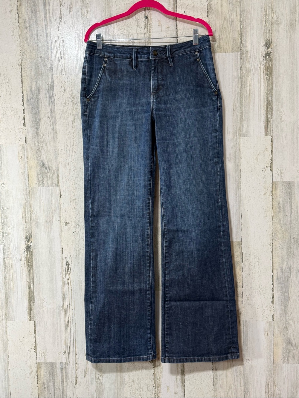 Worn - Wide Leg Dark Low-Mid Rise Blue Denim Jeans - Classic Flare